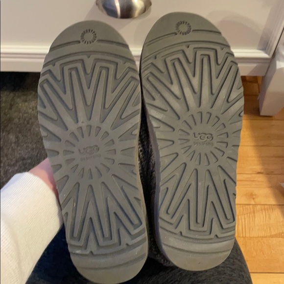 Ugg Australia Crocheted Boot - Picture 4 of 4